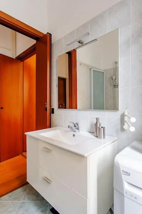 I-Homes Vintage Accursio Milan 0*,  Italy